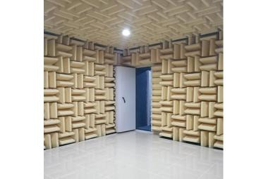 Sound absorbing chamber