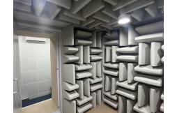 The difference between fully anechoic chamber and semi anechoic chamber